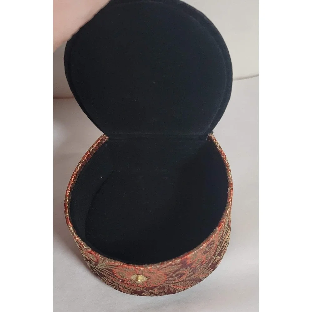 Tapestry Fabric Jewelry‎ Trinket Box Black Velvet Lined Small Round Keepsake